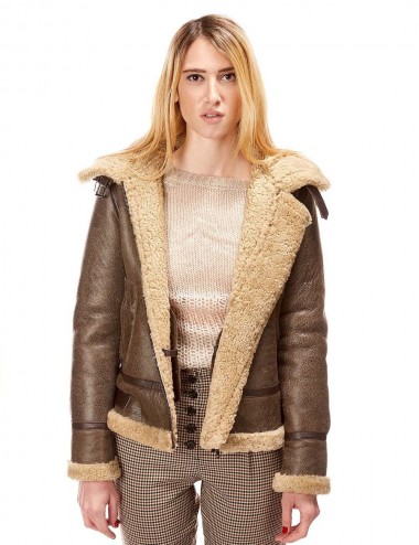 Bombardier à capuche, made...